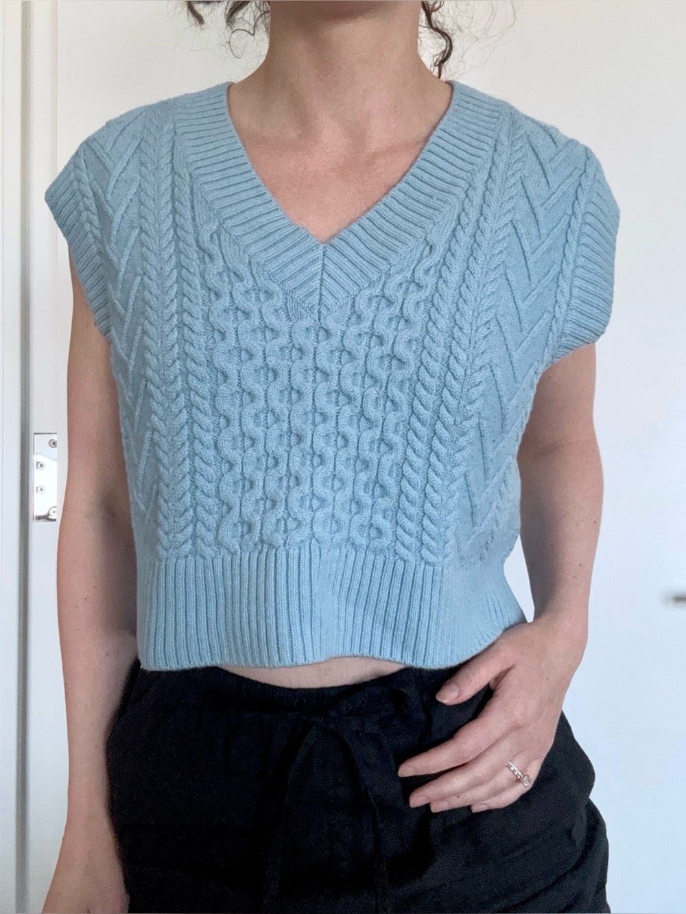 Babaton Baby Blue Cropped Sweater Vest Cable Knit V-Neck Tenniscore Preppy Wool